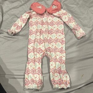 Burt's Bees Baby Pink and White Footies with Soft Pattern